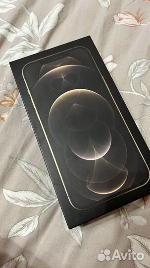 Коробка от iPhone 12 pro max