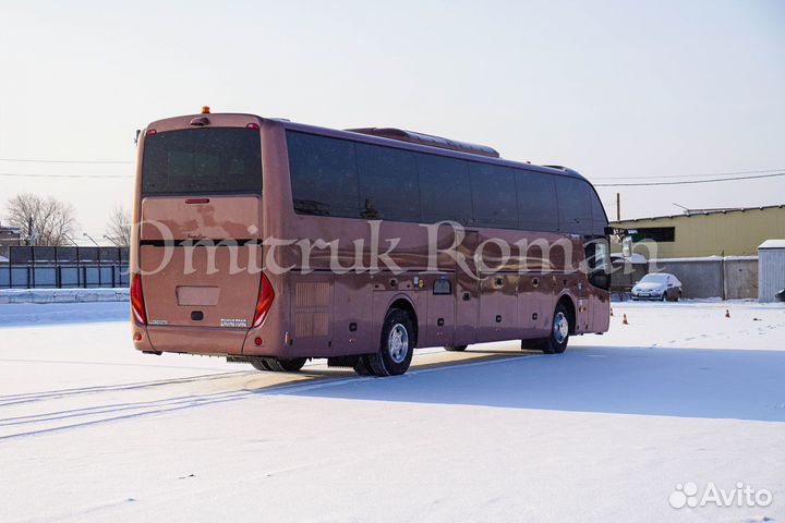 Туристический автобус Zhong Tong LCK6127H Compass, 2024