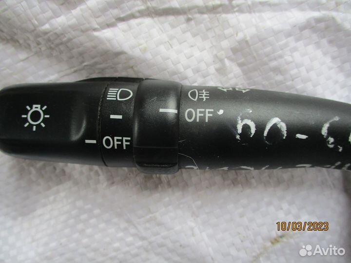 Переключатель света авенсис 2