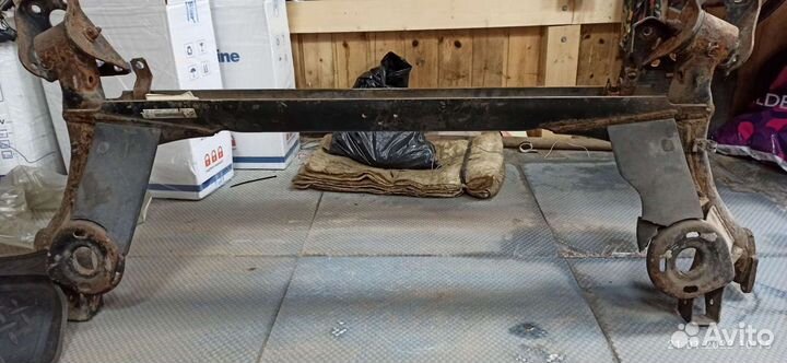 Балка задняя