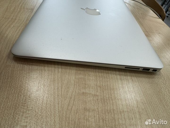 Apple MacBook Air 13 early 2014 i5 256gb