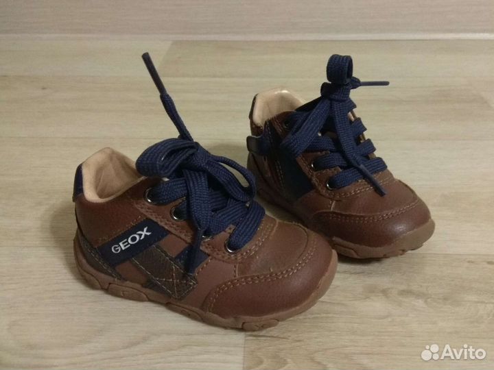 Кроссовки детские для мальчика Geox