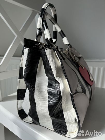 Сумка Guess