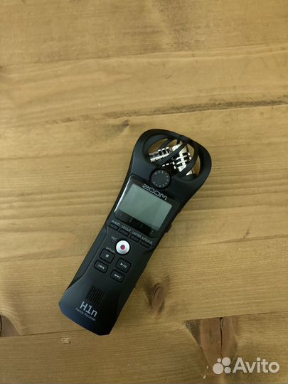 Рекордер zoom h1n