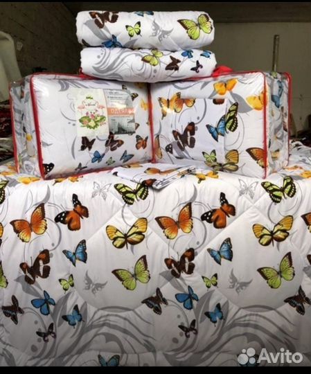 Постельное белье с готовым одеялом и подушками