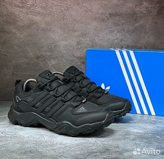 Кроссовки осенние Adidas Terrex