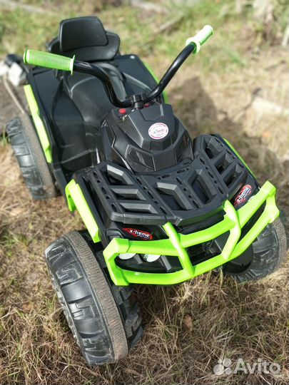 Детский квадроцикл на аккумуляторе