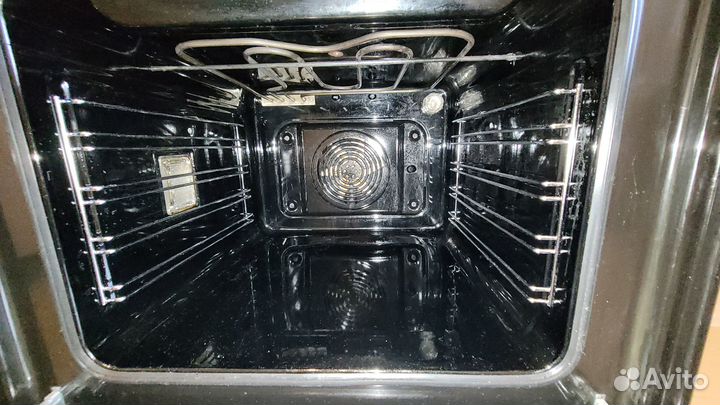 Индукционная плита с духовкой