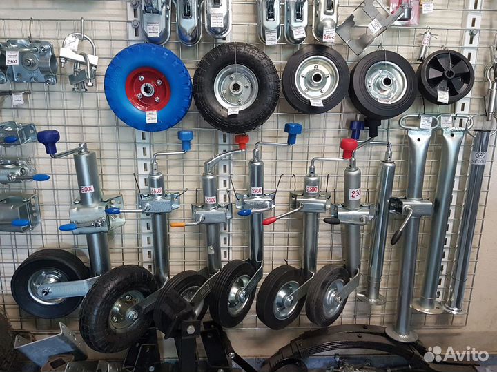 Опорное колесо Прицепа легкового с кронштейном