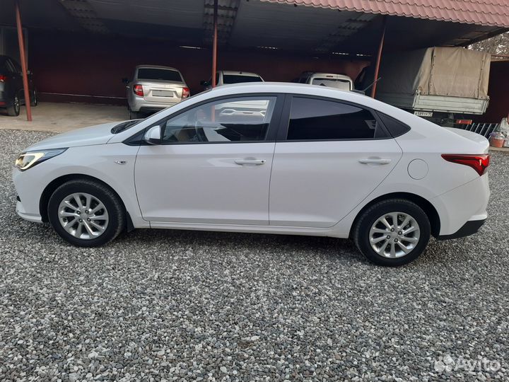 Hyundai Solaris 1.6 AT, 2021, 70 230 км