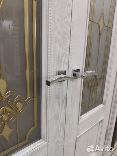 Межкомнатные двери бу с выставки натуральный шпон