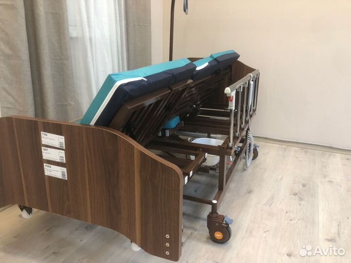 Медицинская электрическая кровать MET revel NEW