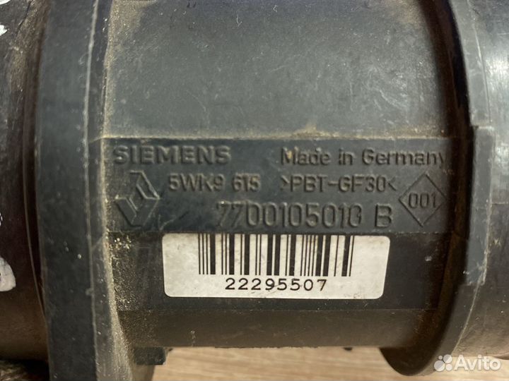 Расходомер воздуха Renault 7700105010