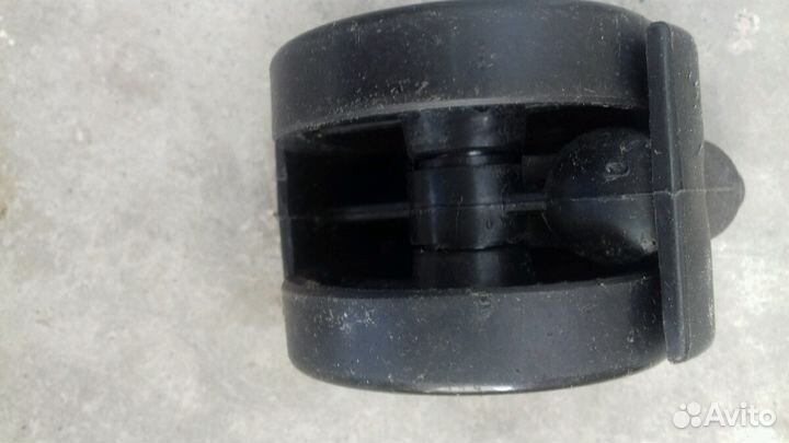 Колесики и ножки для мебели