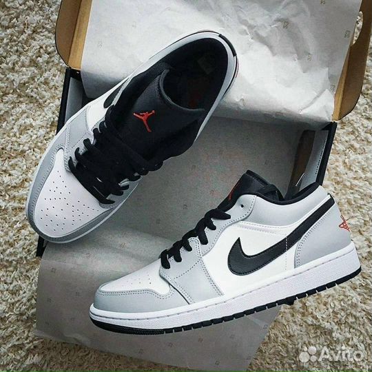 Кроссовки nike air jordan 1