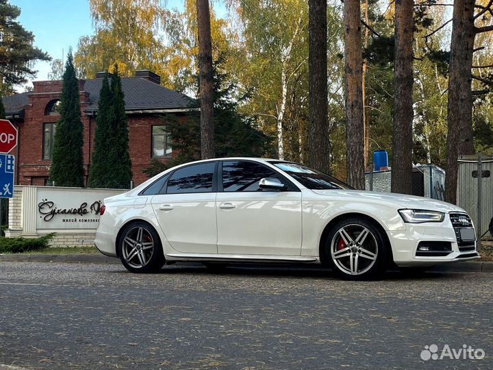 Audi A4 3 AT, 2008, 300 000 км