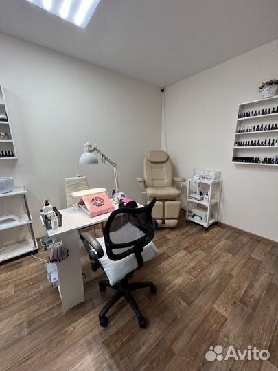 Мастер маникюра педикюра