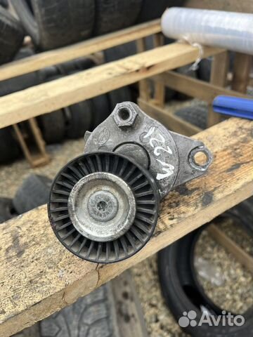 Mercedes w221 OM272 ролик натяжителя