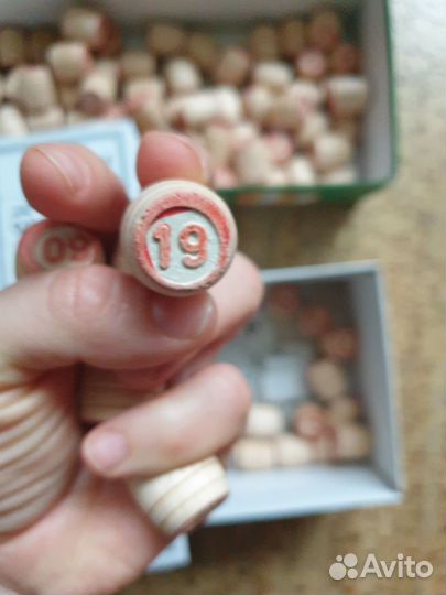 Игра русское лото с деревянными бочонками