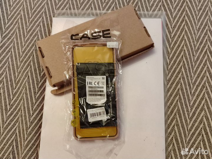 Чехол на телефон