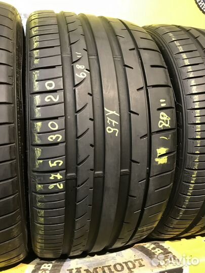 Dunlop SP Sport Maxx 050+ 245/35 R20 и 275/30 R20 95Y