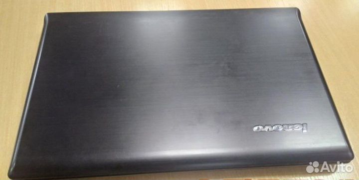 Lenovo i5 2430M/8GB/AMD 6650M/700GB/17.3