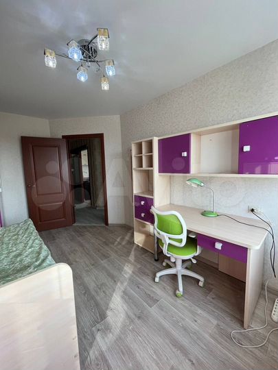 4-к. квартира, 90 м², 12/17 эт.