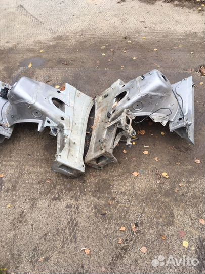 Лонжерон передний Mercedes ML W164 четверть