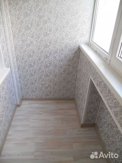 Балконы-остекление, отделка, мебель