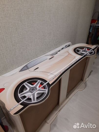 Детская кровать-машина