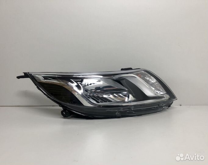 Фара правая Kia Rio 3 QB 2010-2014