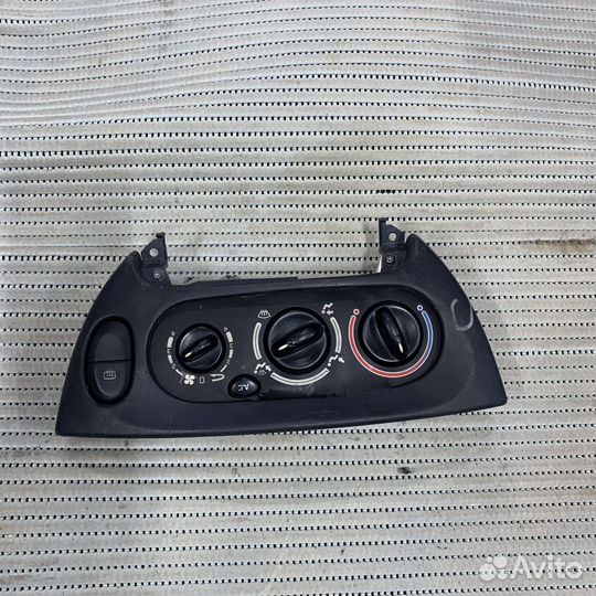 Блок управления печкой рено меган 1