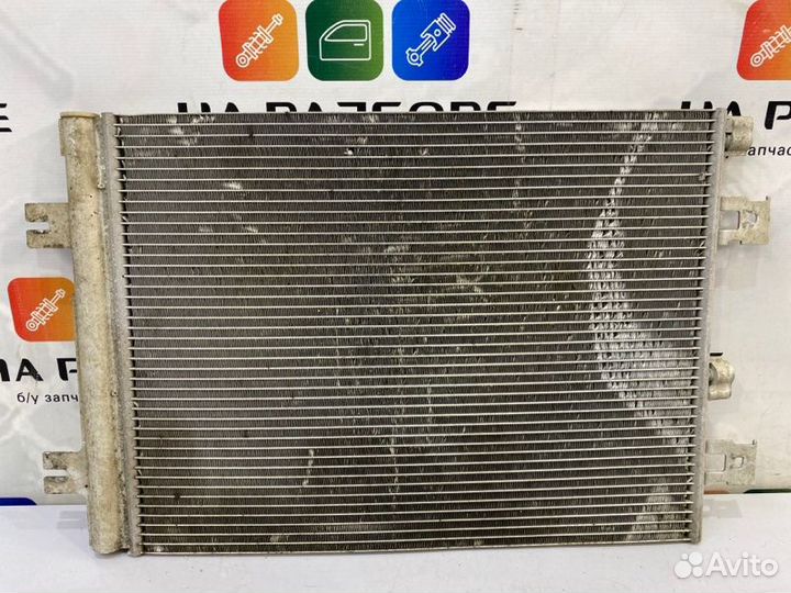 Радиатор кондиционера Renault Duster HSM F4R 2012
