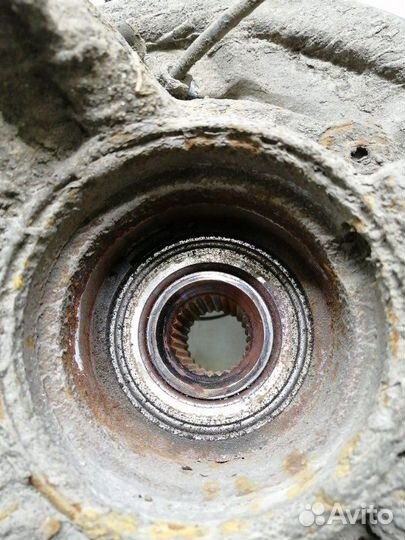 Кулак (цапфа) задний левый Renault Duster K4MA606