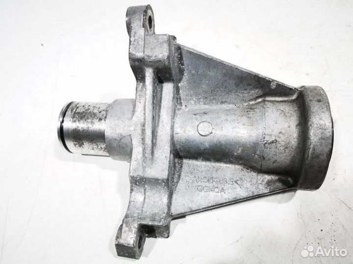 Кронштейн полуоси Land Rover Range Rover Velar