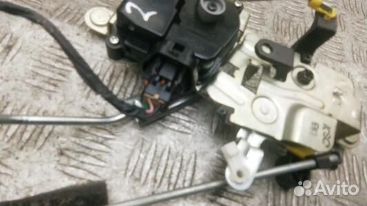 Замок двери сдвижной левой hyundai H1 (starex) 2