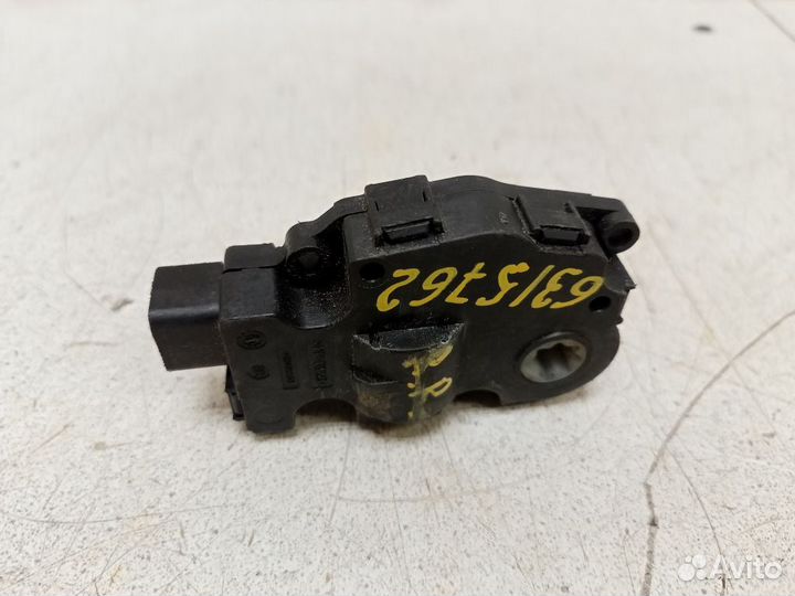 Моторчик заслонки печки