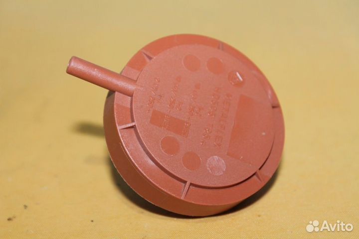 Прессостат Ariston Indesit C00047109 бу. 4399