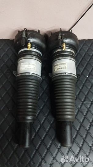 Audi A8 передние пневмостойки