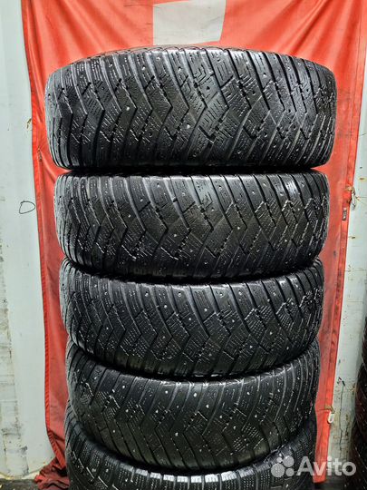 Goodyear Viva 3 225/65 R17 108V