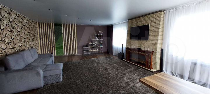 Коттедж 345,5 м² на участке 11 сот.