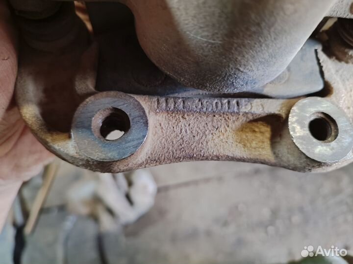 Суппорт передний ока