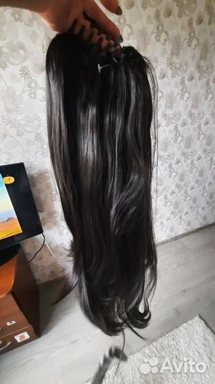 Волосы на заколках