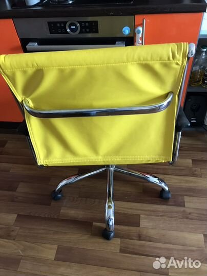 Компьютерный стул