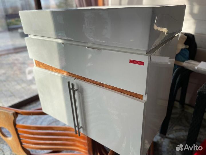 Подвесной мойдодыр (раковина с тумбой)