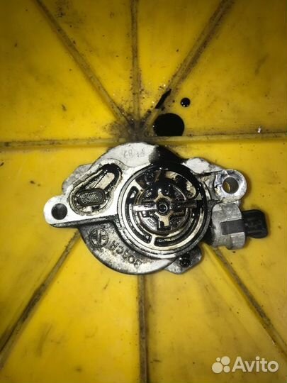 Вакуумный насос Peugeot Partner B9 DV6 9HZ 2010