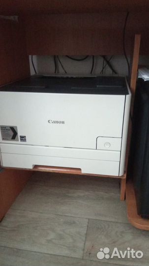 Продам лазерный цветной принтер