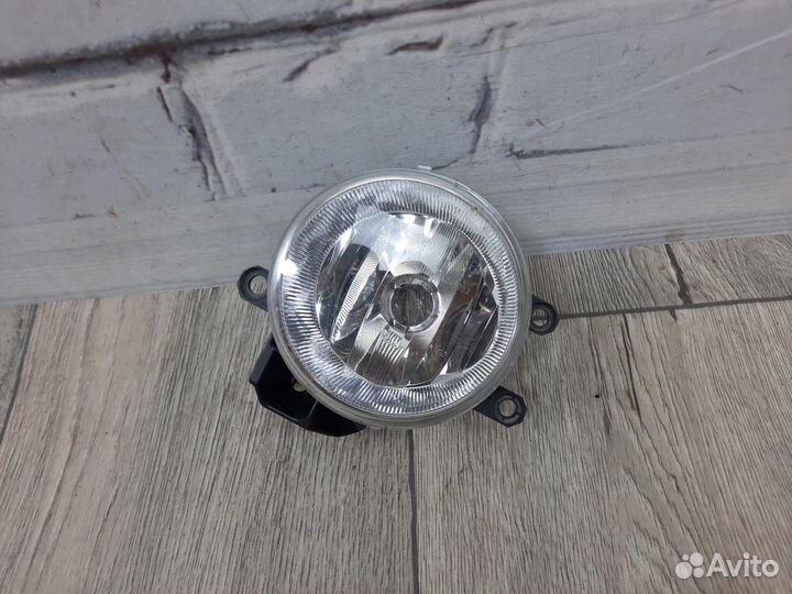 Птф передняя правая RAV 4 Рав 4 LC200