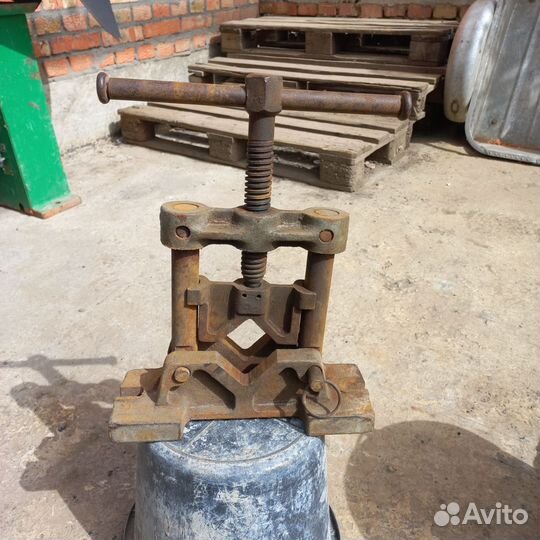 Тиски трубные СССР
