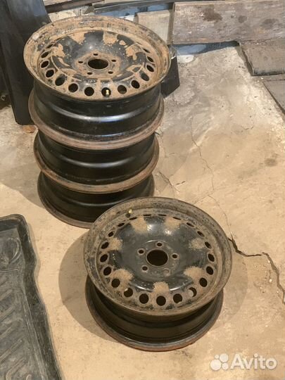 Штампованные диски r16